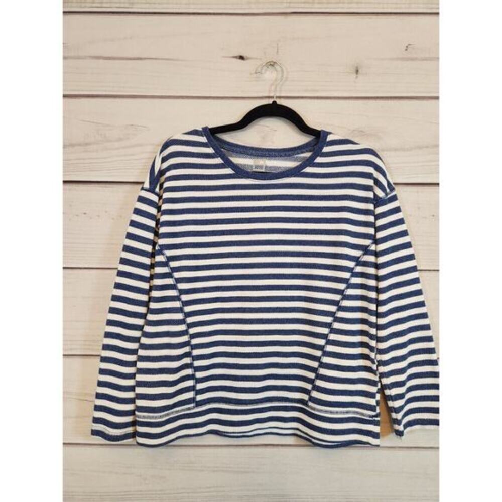 JCP Women's Blue &‎ White Stripe Light Weight Long Sleeve Knit Top Size M